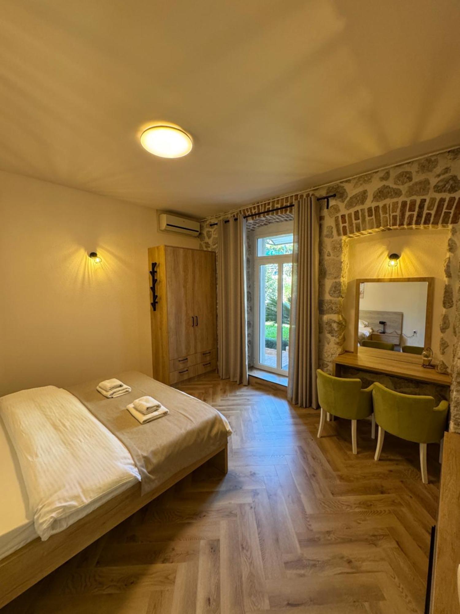 Apartments Marilu Kotor Buitenkant foto