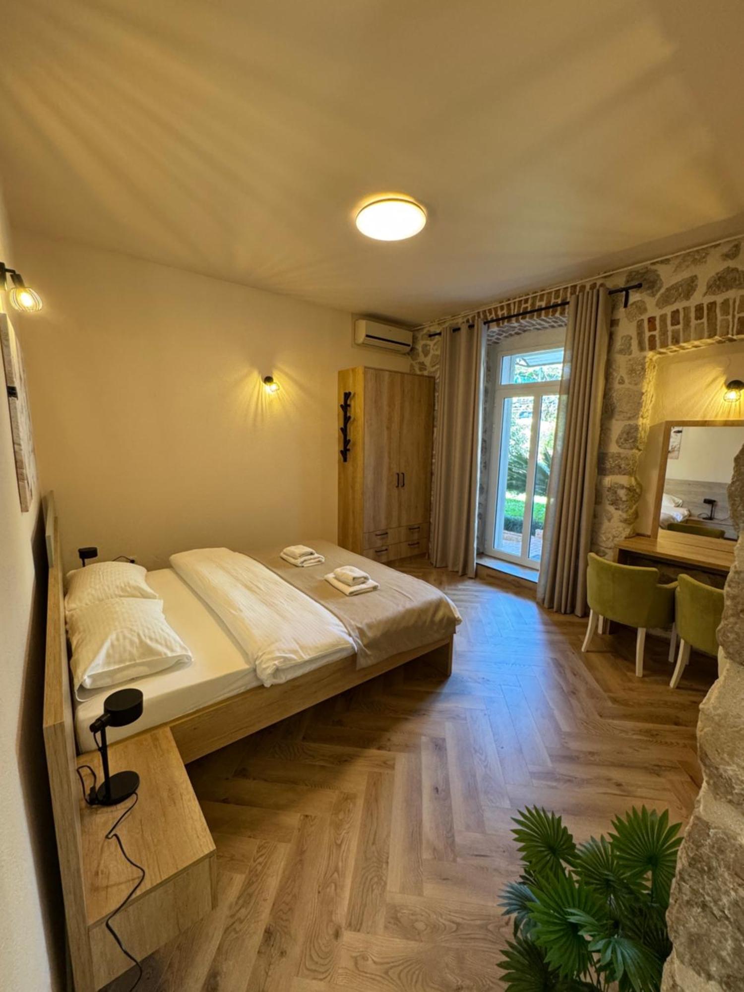 Apartments Marilu Kotor Buitenkant foto